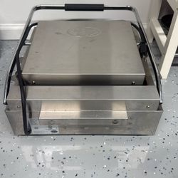 🔥 Globe Commercial Panini Press / Grill – BRAND NEW (Never Used)