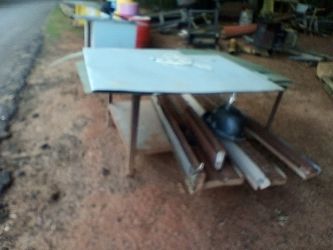 2/2 1/4. Angel Metel Frame Work Table 3/4 Wood Top