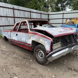 1990 CHEVY SILVERADO IN FOR PARTS