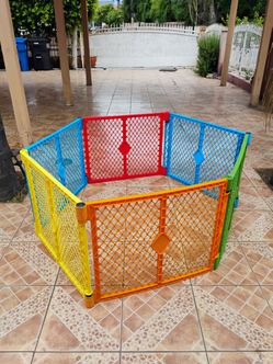 Kids playpen