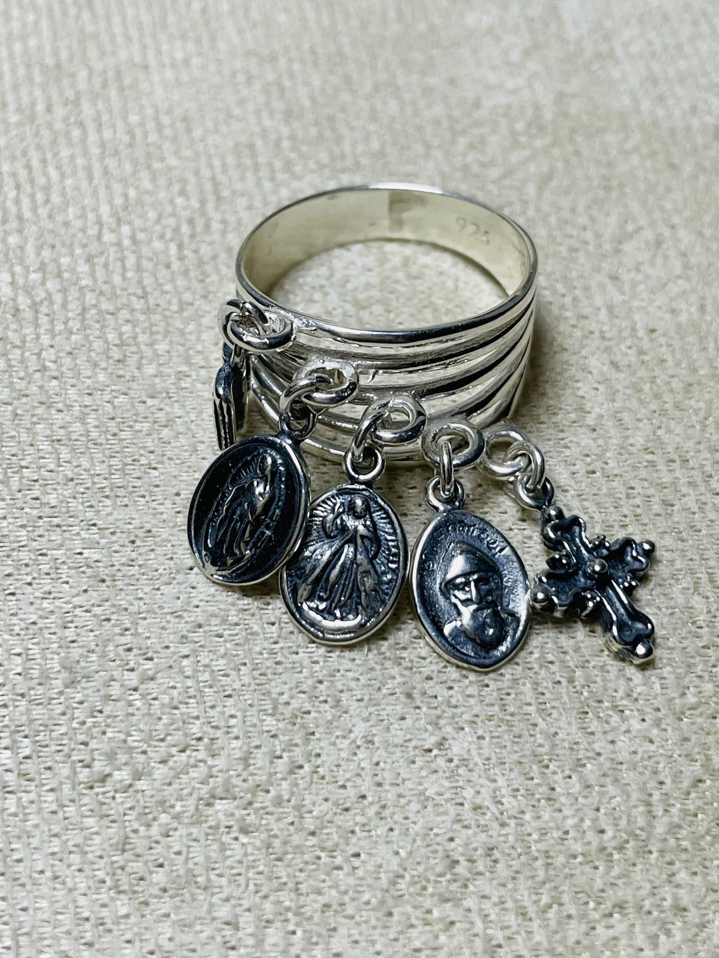 Anillo Medallitas De Protección Plata .925