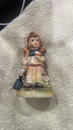 Mid century vintage figurine