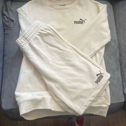 Cream Puma Set