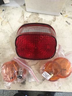 Harley Roadking Taillights w bulbs