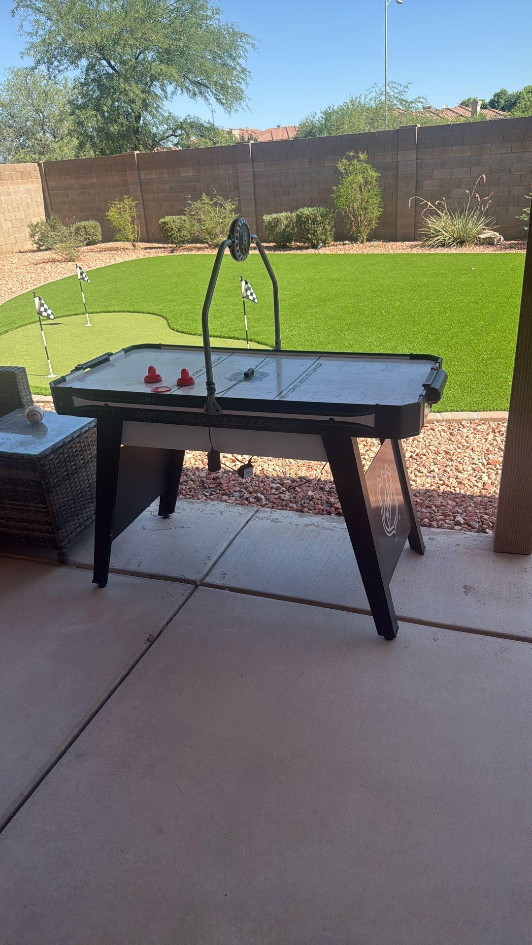 Air Hockey Table