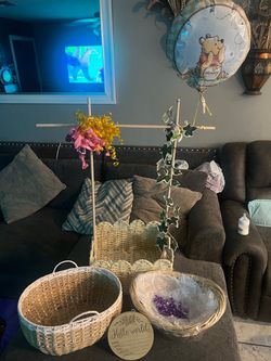 Baby shower baskets