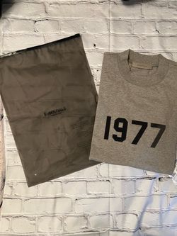 Essentials 1977 Tee