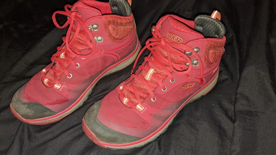 Women's Hiking Boots Keen