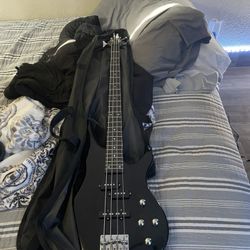 black bass guitar 