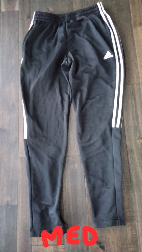 Men's size medium Adidas Active Wear Pants