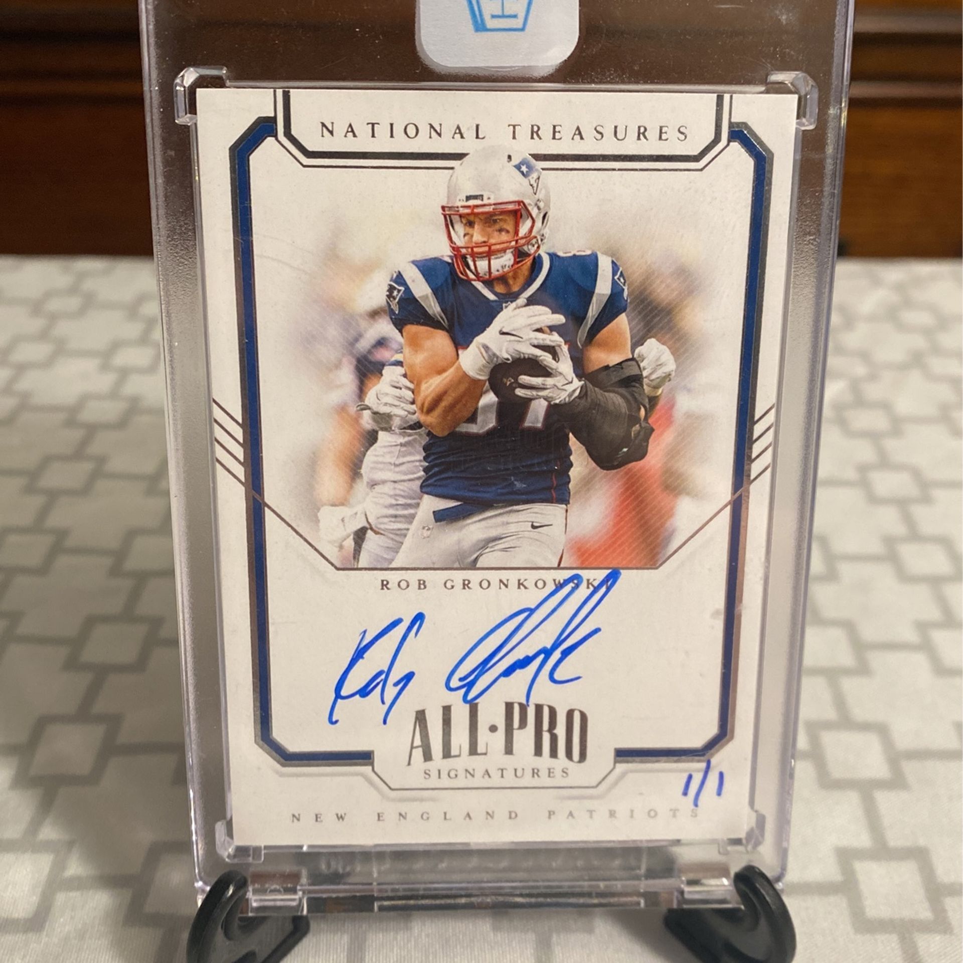 Rob Gronkowski Autographed Jersey Card Art – The Jersey Card