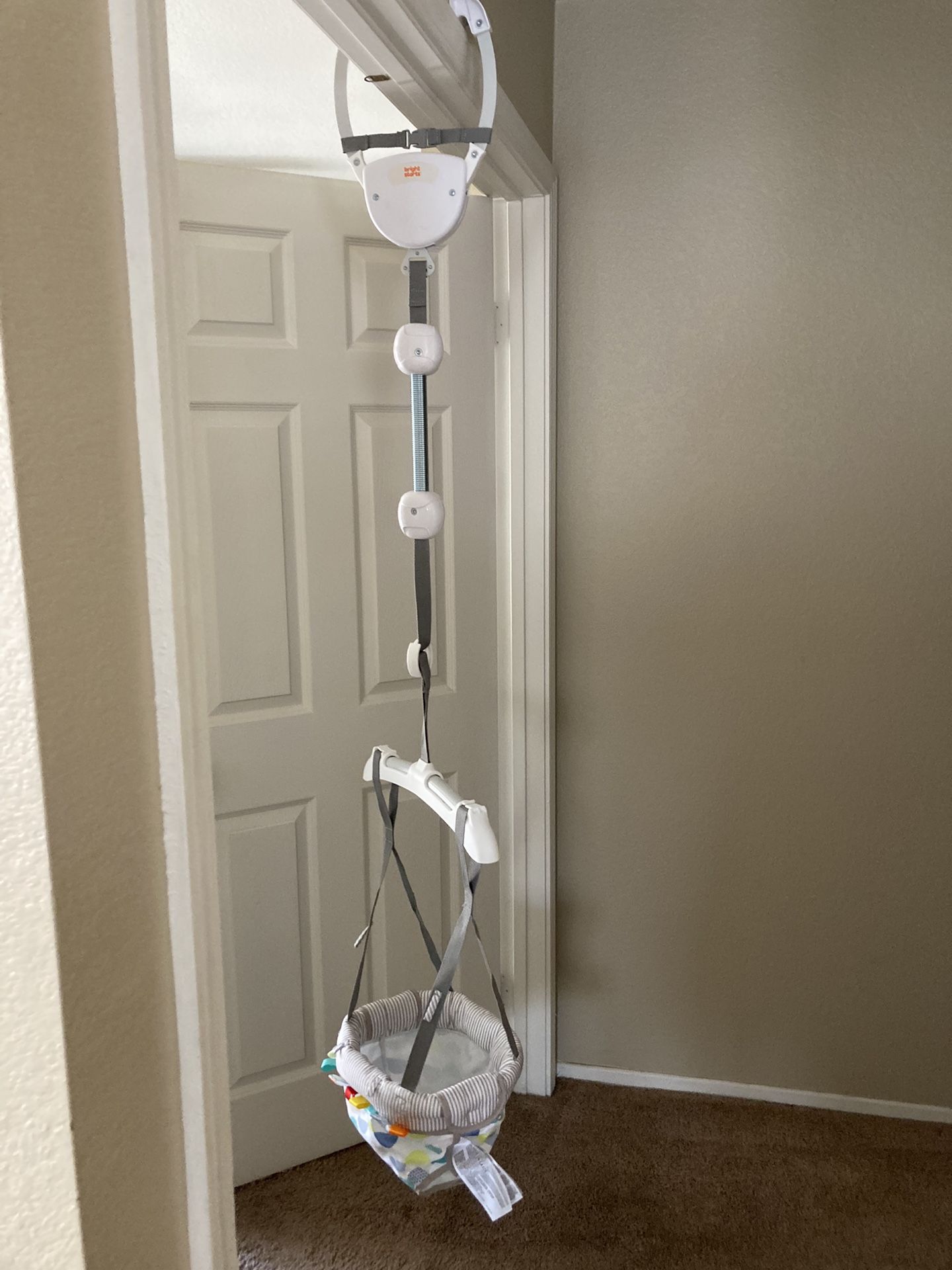 Doorway jumper without door frame sales