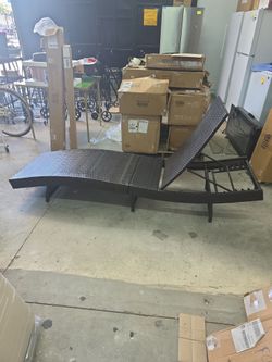 COSTWAY Folding patio Chaise lounge chair Outdoor Rattan adjustable recliner