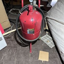 60 Gallon 110 Psi Sandblaster 