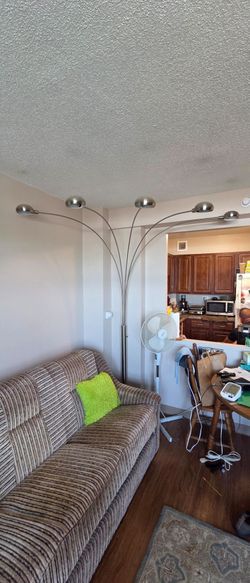 Floor lamp