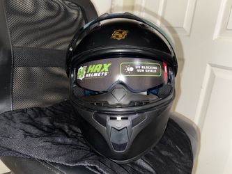 Motorcycle helmet