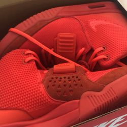 Red Octobers Size 8.5