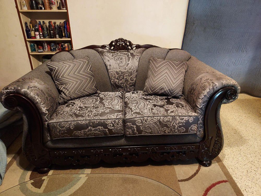 Embroidered French Silk Love Seat