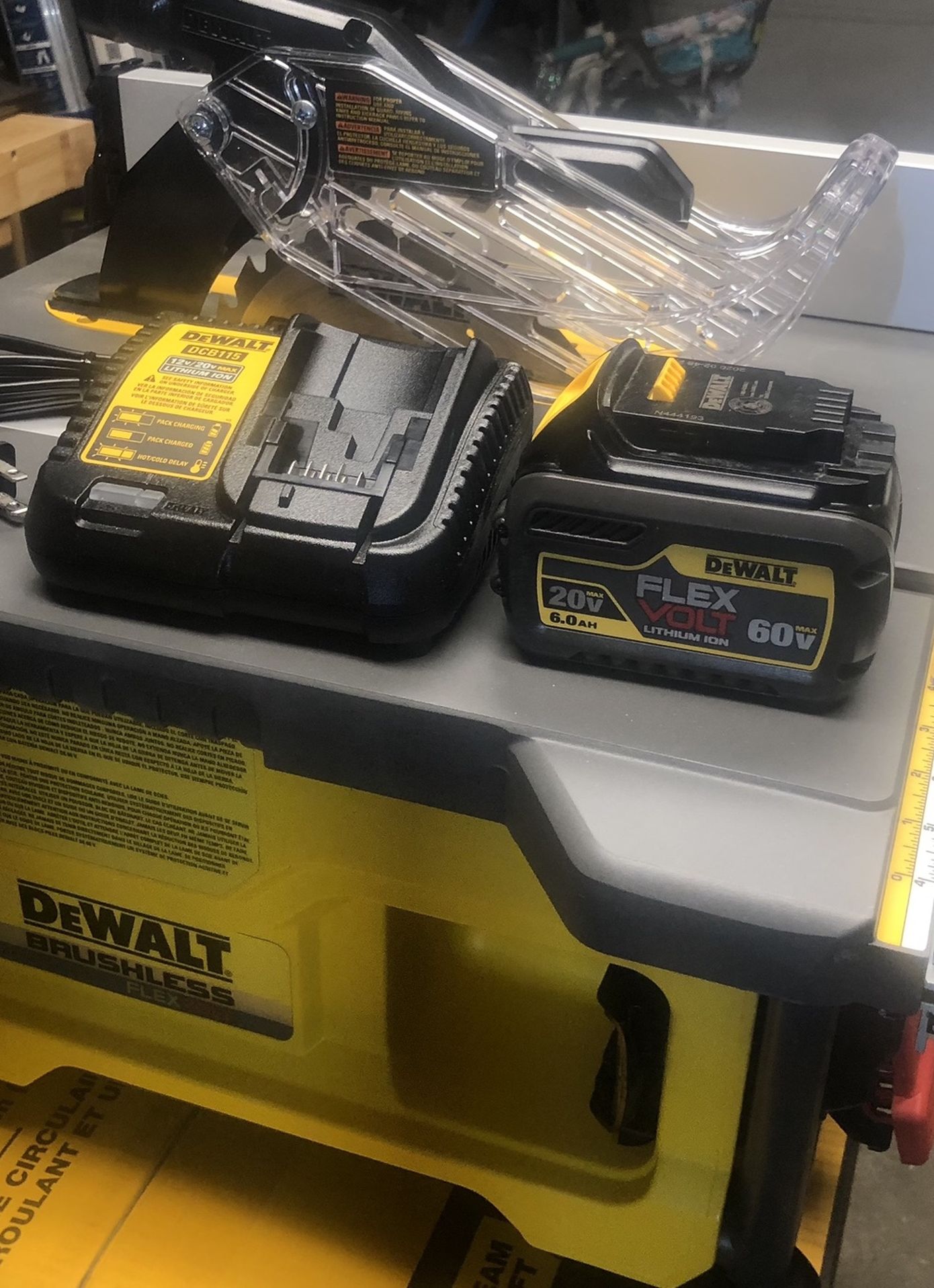 Dewalt Table Saw Flexvolt With 60v Battery And Charger