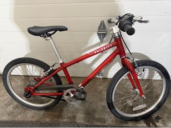 Priority Bike Kids 20” Red