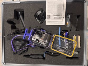 Olympus C-5060 & C-4000 Underwater Camera / Dive Photography Package – Sea & Sea Strobe – $250