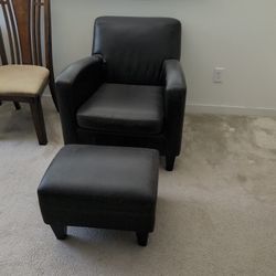 Small Sofa And Ottoman 