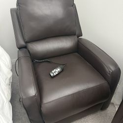 Power Lift Recliner 