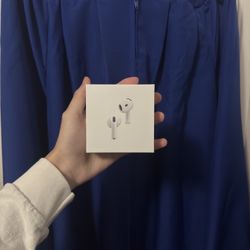AirPods 4 With Active Noise Cancellation 