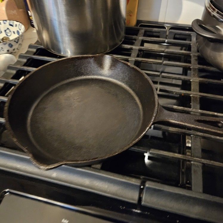 8" Cast Iron Skillet