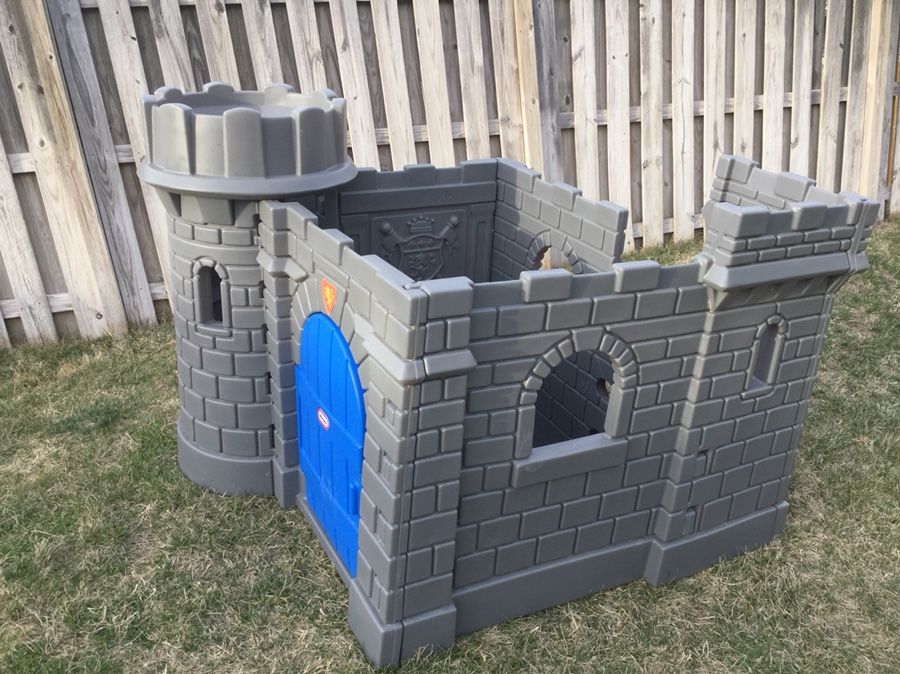 Little Tikes Classic Castle Playhouse