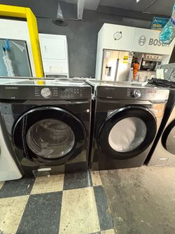 Samsung Black Front-Load Washer and Dryer Set