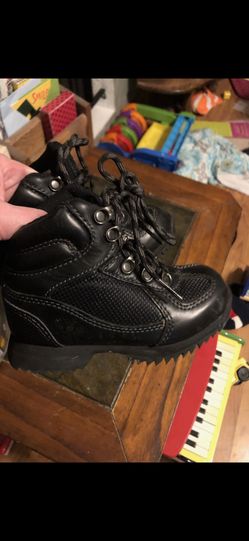 Black timberlands size 8