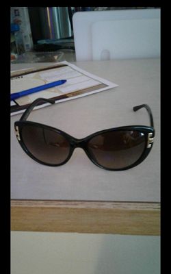 TORY Burch sunglasses