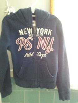 PS kids size 7 hooded sweatshirt zip up