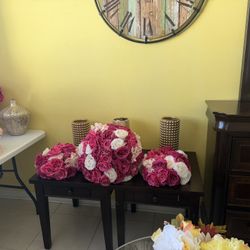 Floral Arrangements and runners
