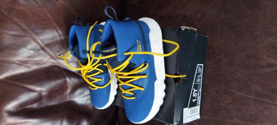 New UA - Steph Curry - Boys Shoes