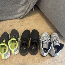 Boys Shoes Size 2-2.5Y