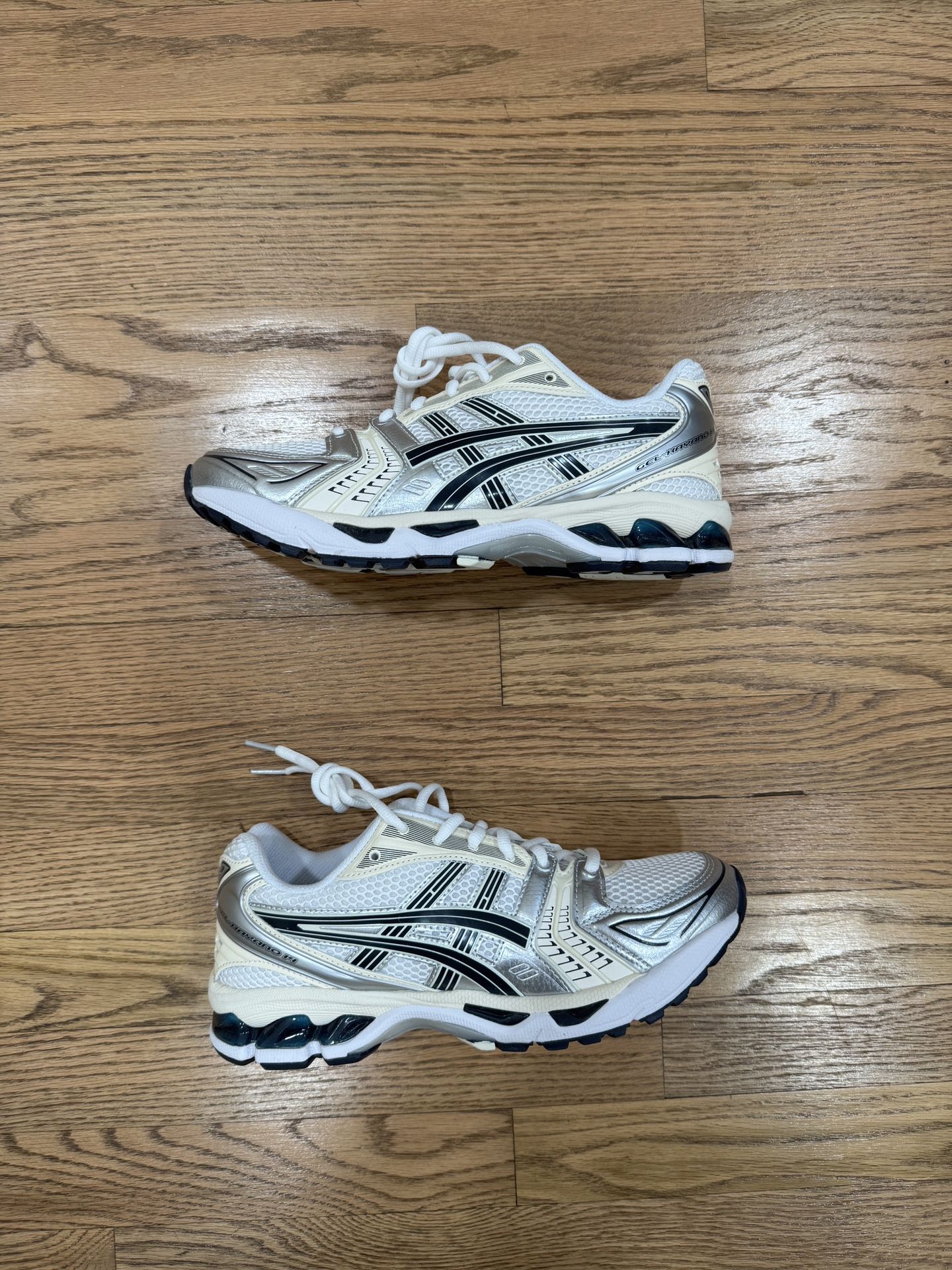 ASICS Gel-Kayano 14 white/midnight