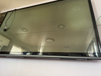 TV LG de 50 pulgadas color negra