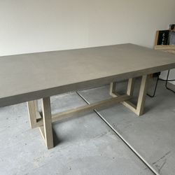 Restoration hardware Dining Room Table 