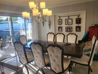Dinning Table