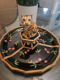 Serving tray👀PLEASE READ DESCRIPTION BELOW FOR LOCATION