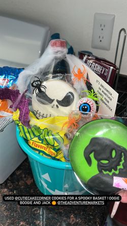 Spooky Halloween Baskets