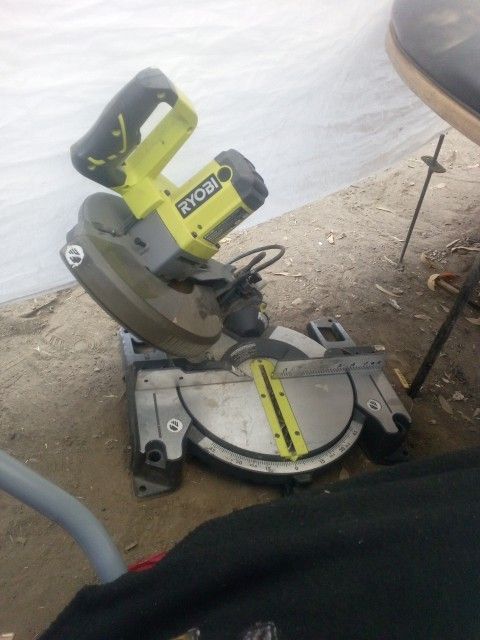 Ryobi Saw