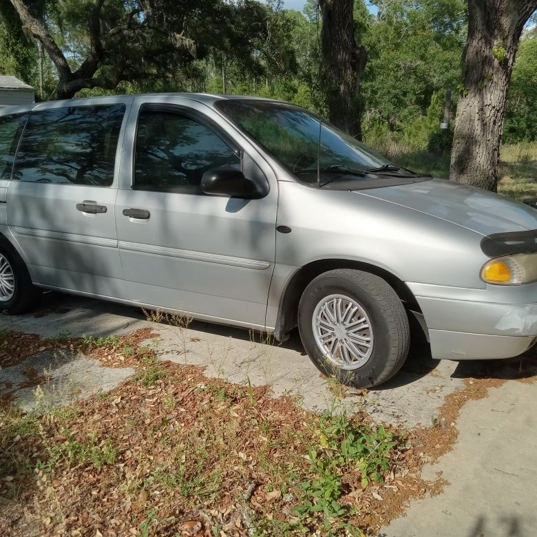 1999 Ford Windstar