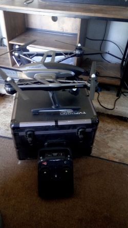 Yuneeq Typhoon Q500 4K