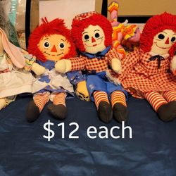 Raggedy Ann & Andy/, bunny, graduation bear and iflops Jay and play speaker pig
$10 each
Harlingen