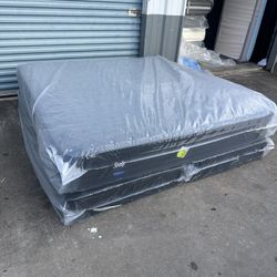 King Size Mattress And Box Spring