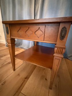 Vintage Bassett Furniture Oversized Side Table / End Table – Made in USA