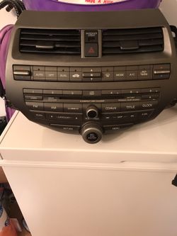 2008 Honda Accord radio and climate control unit